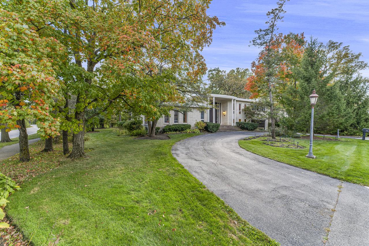 1210 North Ave., Highland Park, IL 60035