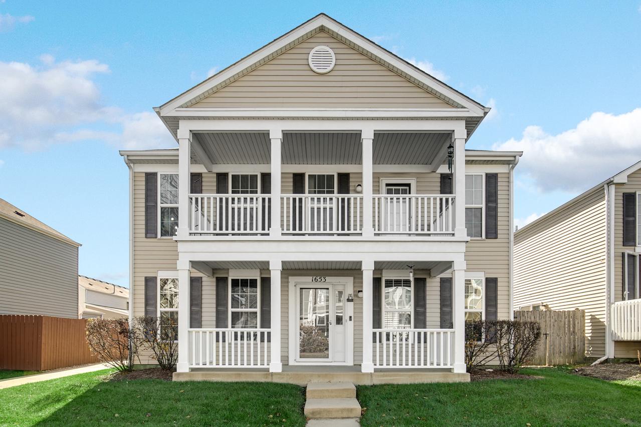 1653 Victoria Park Cir., Aurora, IL 60504