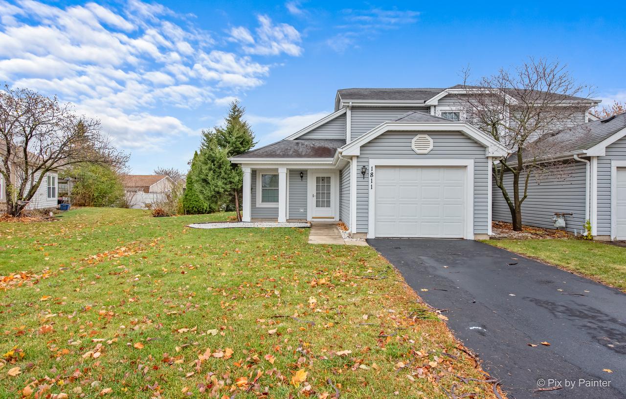 1811 Schmale Ct. #2, Glendale Heights, IL 60139