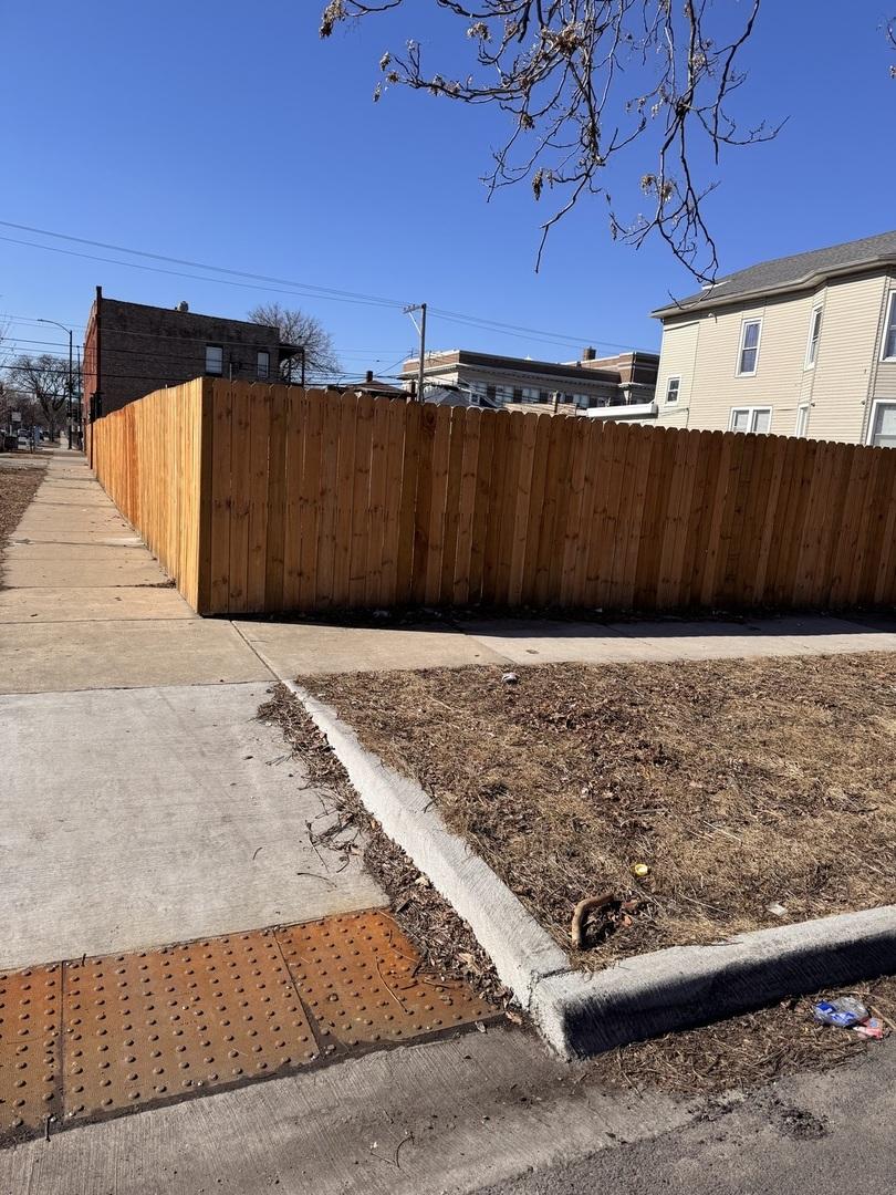 1000 N Leamington Ave., Chicago, IL 60651