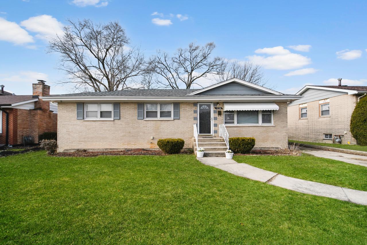 1236 Barbara Ln., Chicago Heights, IL 60411