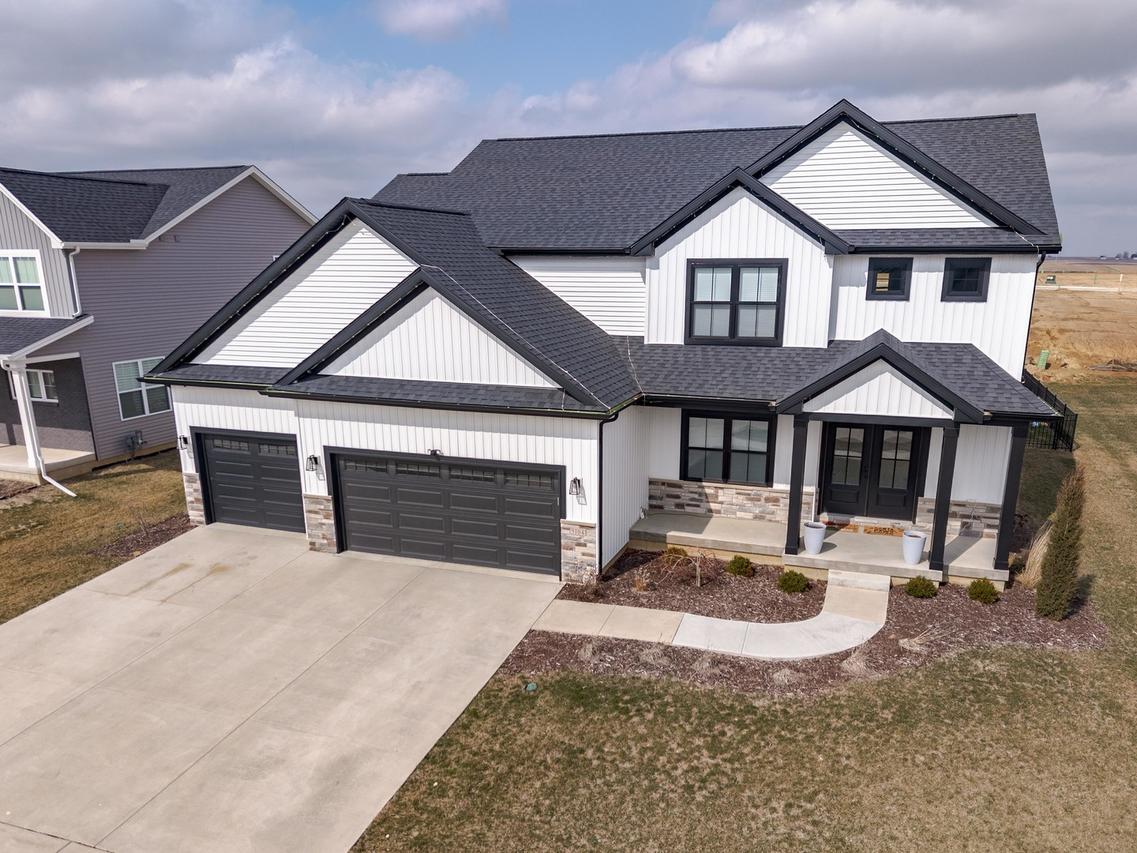 5104 Finlen Ln., Bloomington, IL 61705