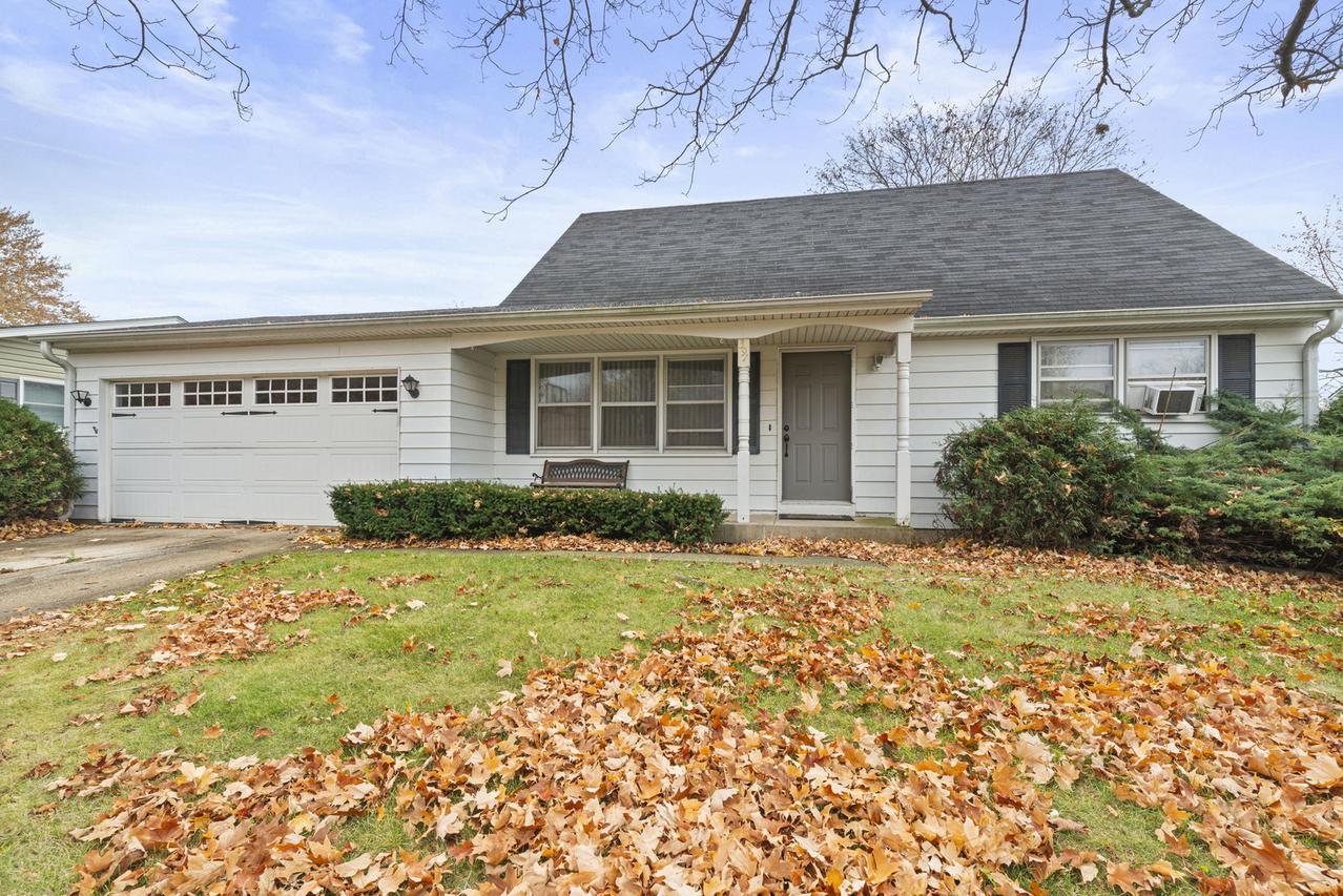 391 Cornell Ln., Elgin, IL 60123