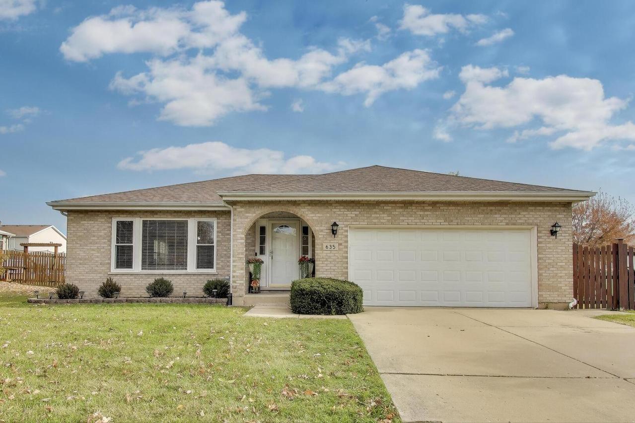 635 Huron Dr., Romeoville, IL 60446