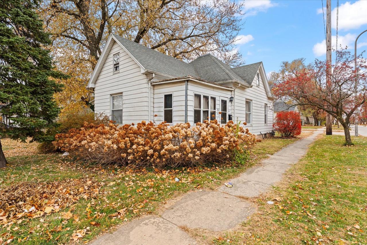 51 E Bradley Ave., Champaign, IL 61820