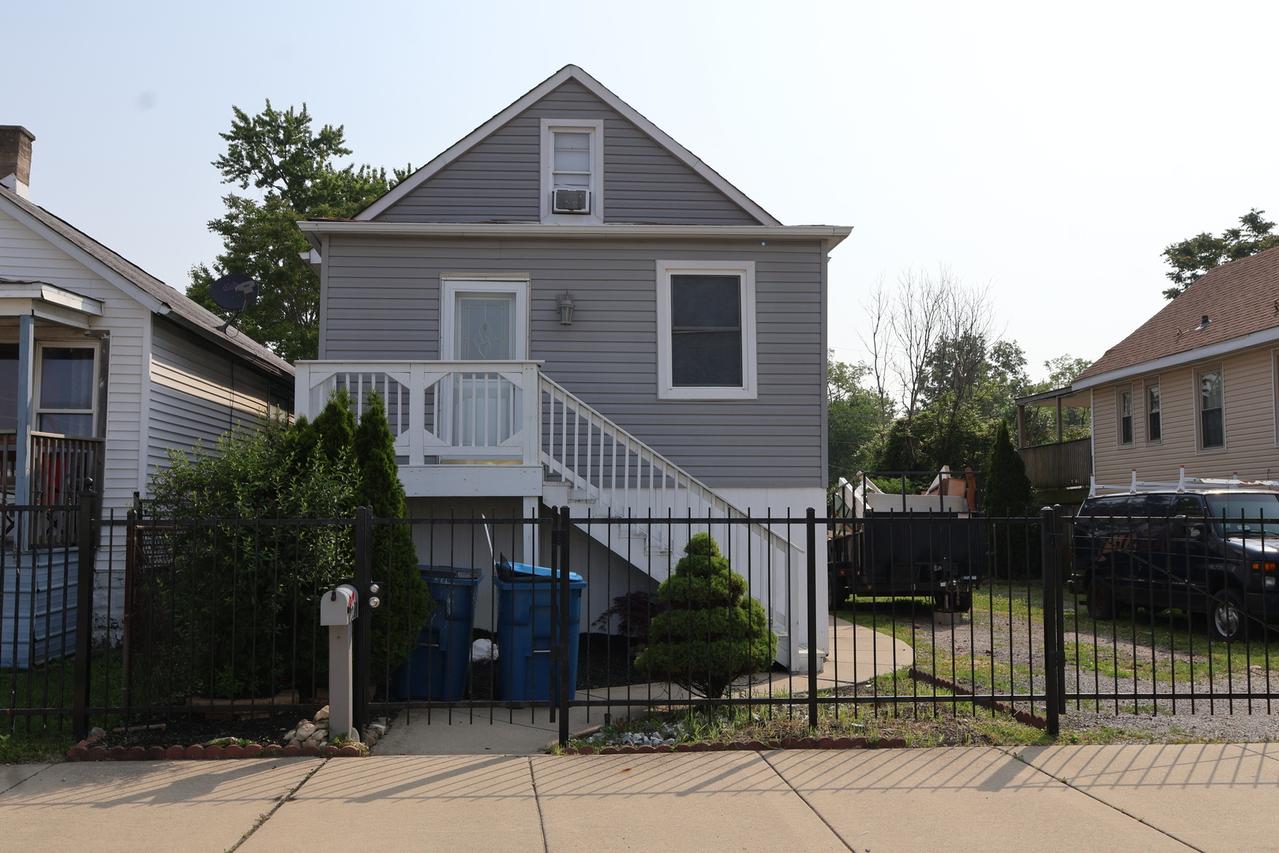 15239 Vincennes Rd., Phoenix, IL 60426