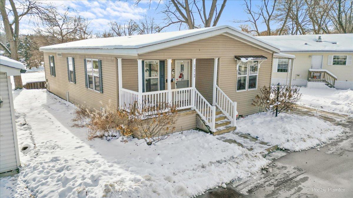 173 Northshore Rd., Elgin, IL 60123