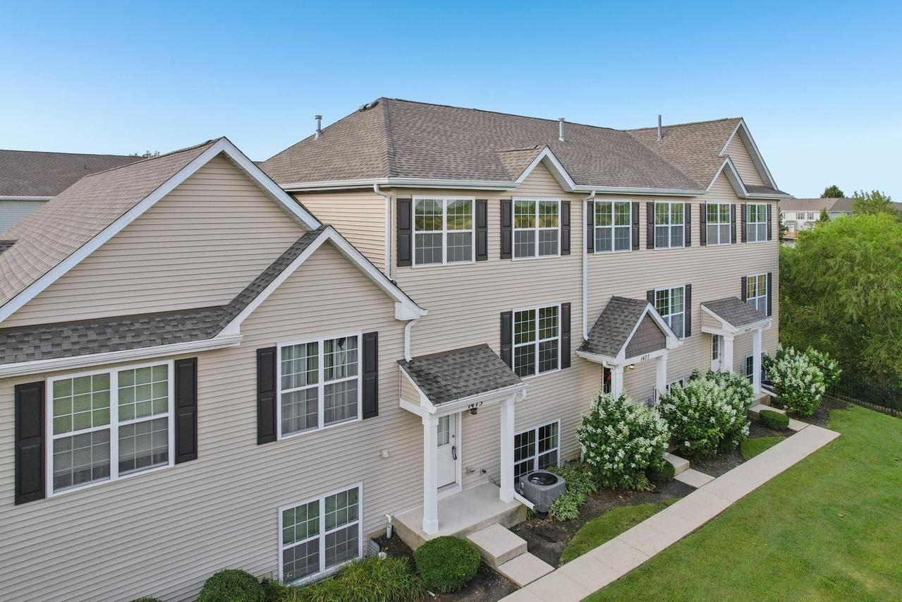 1475 W Sedgewood Ct., Round Lake, IL 60073