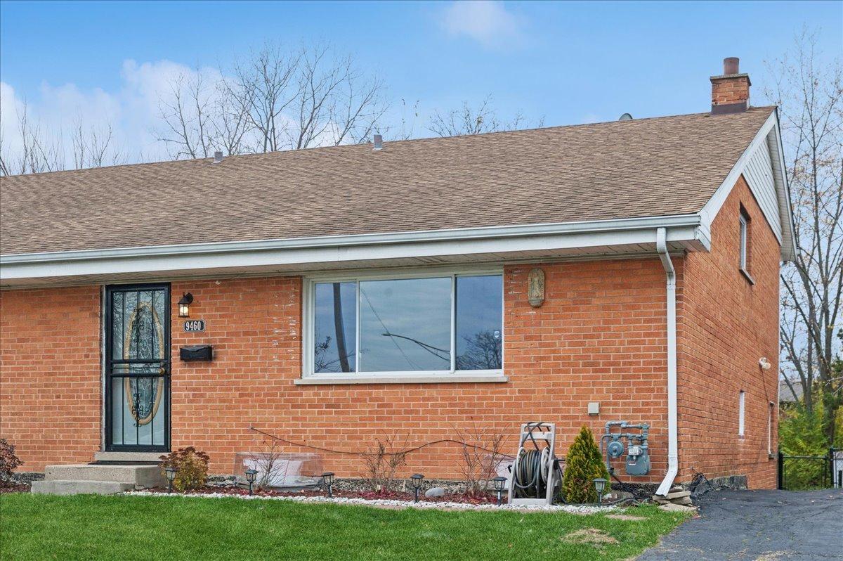 9460 Terrace Pl., Des Plaines, IL 60016
