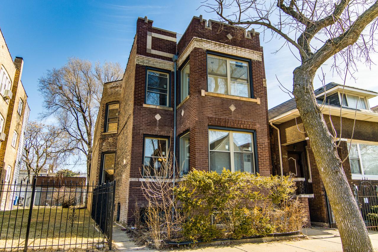 [Address Hidden by Seller], Chicago, IL 60637
