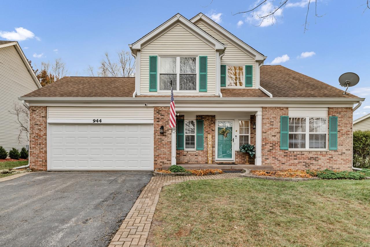 944 Cortney Dr., Carpentersville, IL 60110