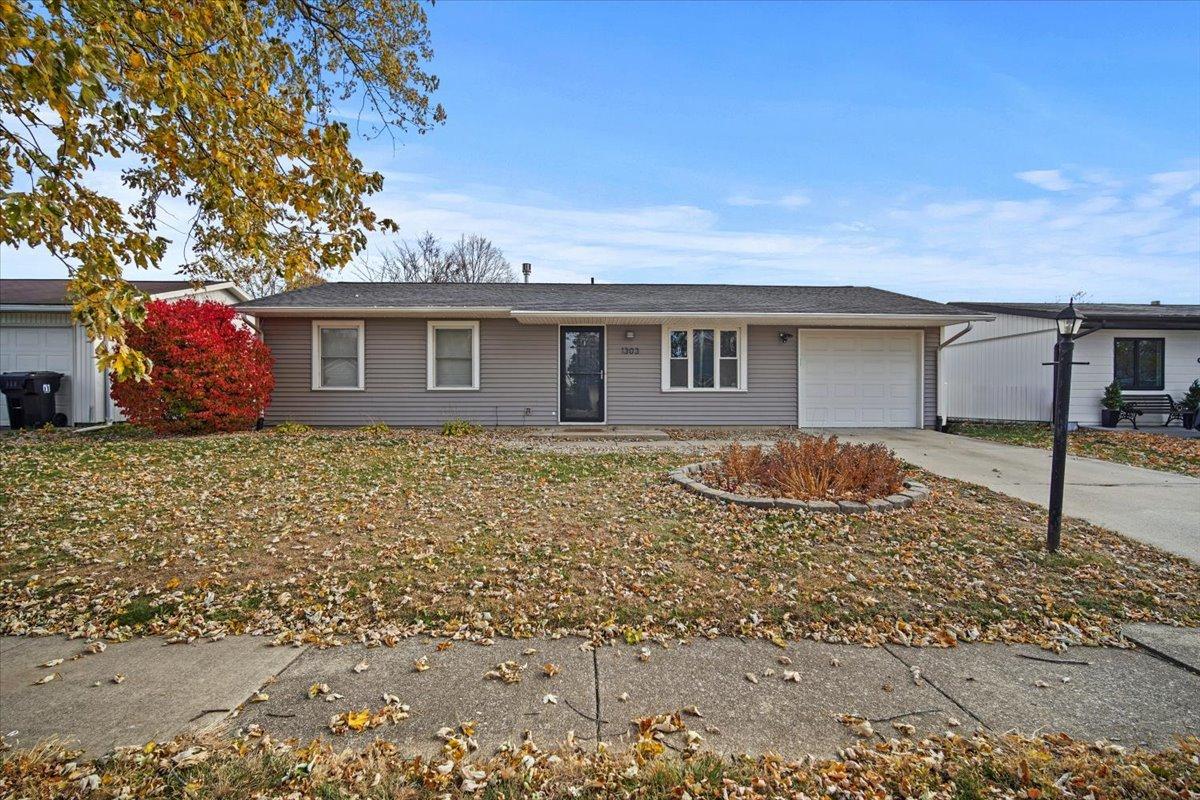 1303 Dalton Dr., Normal, IL 61761