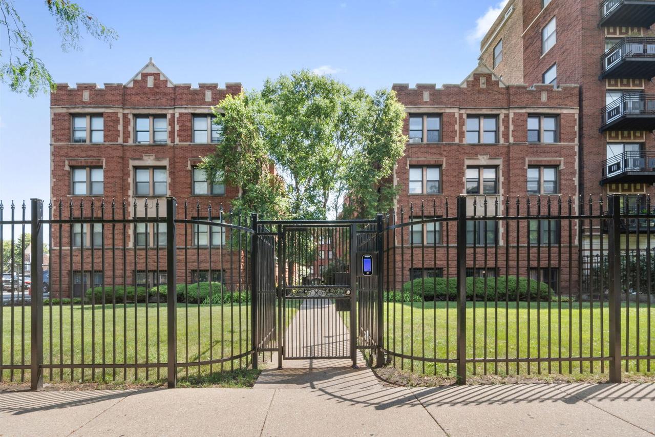 4523.5 S Drexel Blvd. #2W, Chicago, IL 60653