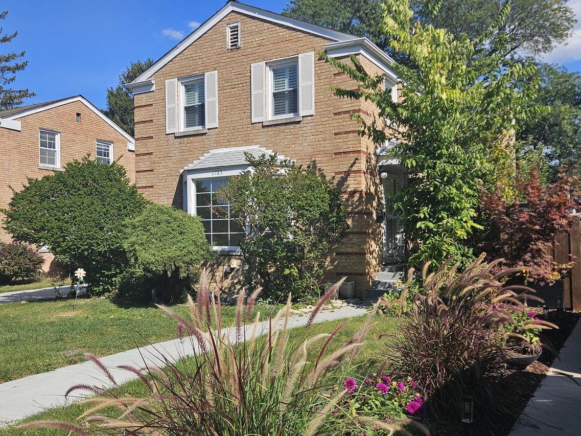 1783 Lee St., Des Plaines, IL 60018