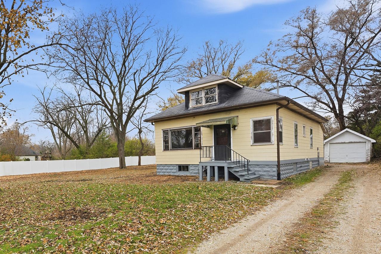 5624 Lomond Ave., Downers Grove, IL 60516