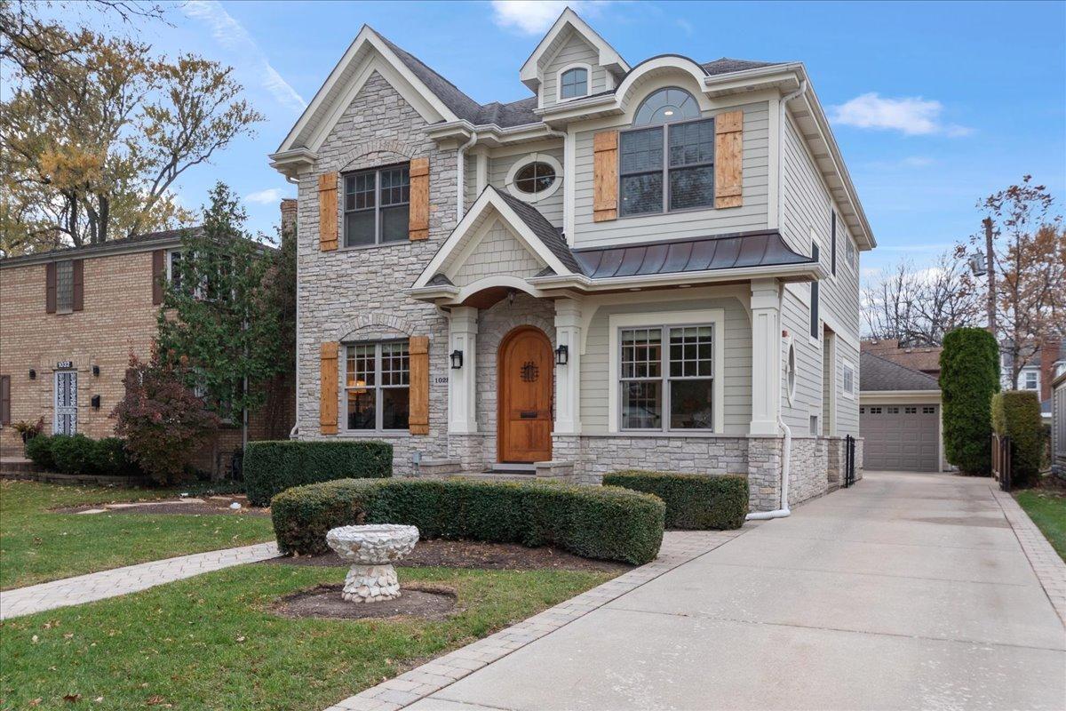 1028 S Delphia Ave., Park Ridge, IL 60068