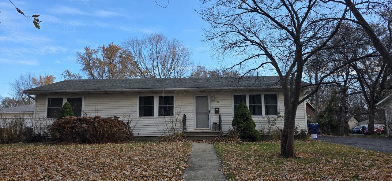 1722 Oakwood Ave., Dekalb, IL 60115