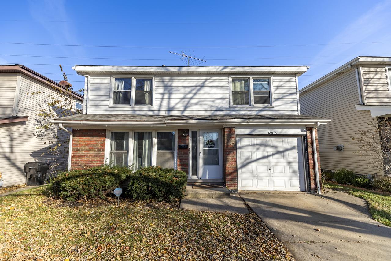 13415 S Mackinaw Ave., Chicago, IL 60633