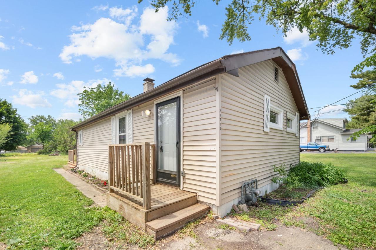 37714 N Nippersink Pl., Spring Grove, IL 60081