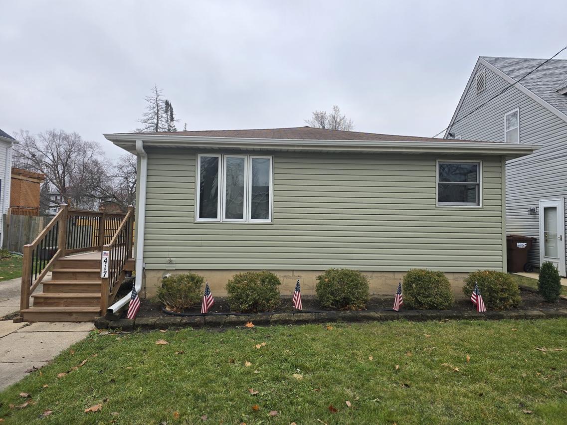 417 Stewart Ave., Woodstock, IL 60098