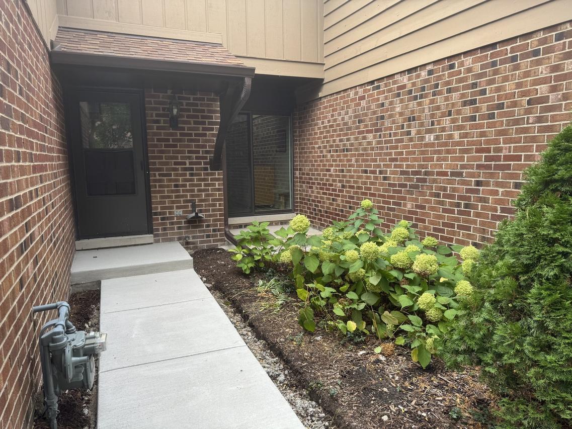 1244 Loughborough Ct., Wheaton, IL 60189