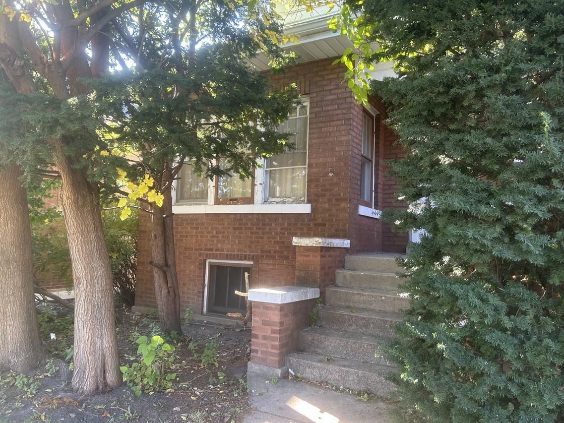 2516 Kenilworth Ave., Berwyn, IL 60402