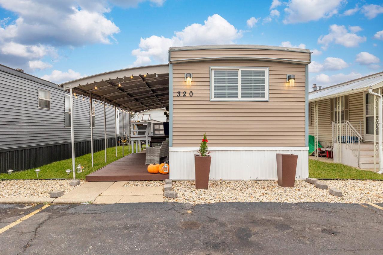 9001 S Cicero Ave. #320, Oak Lawn, IL 60453