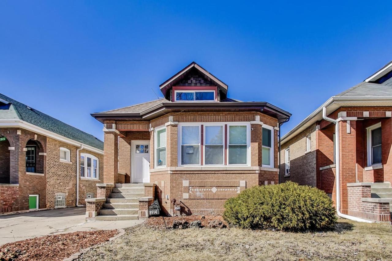 8914 S Throop St., Chicago, IL 60620