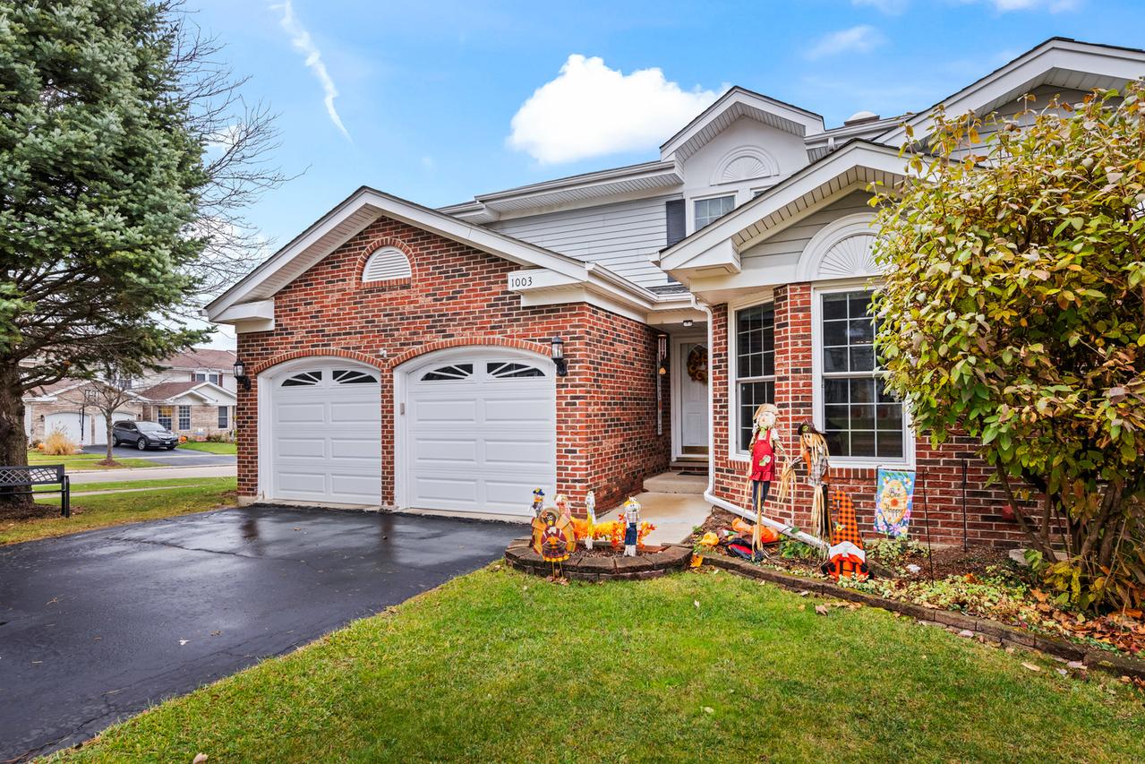 1003 Bentley Ln., Bartlett, IL 60103