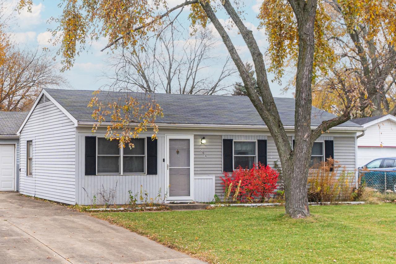 204 Hampdon Ct., Bolingbrook, IL 60440