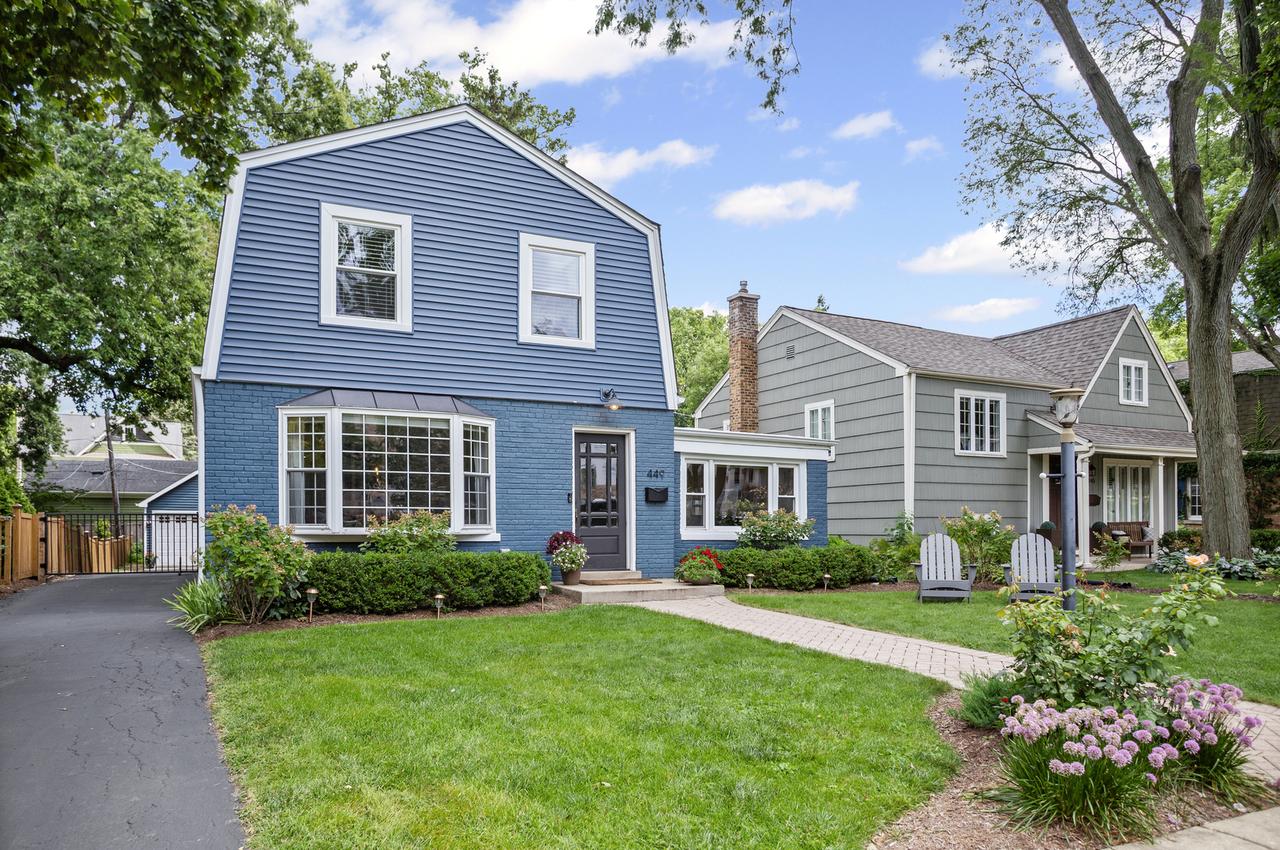 449 Longfellow Ave., Glen Ellyn, IL 60137