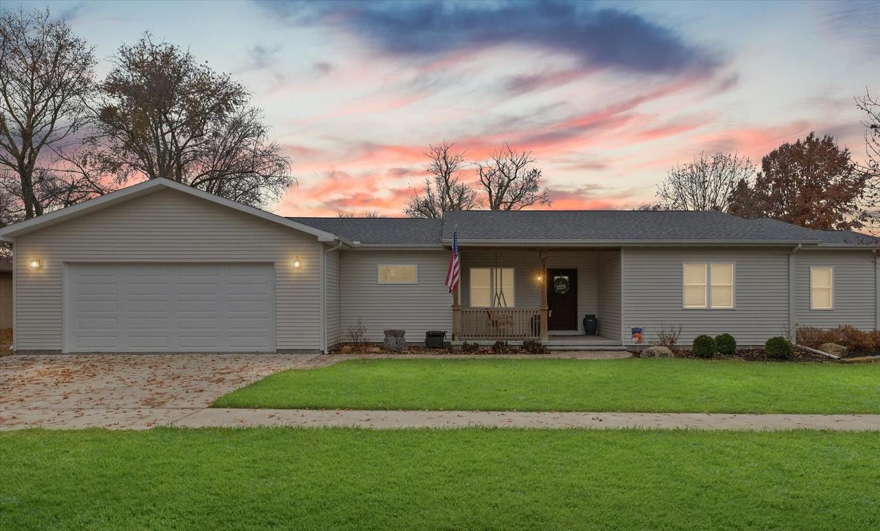 309 N Adams St., Fithian, IL 61844