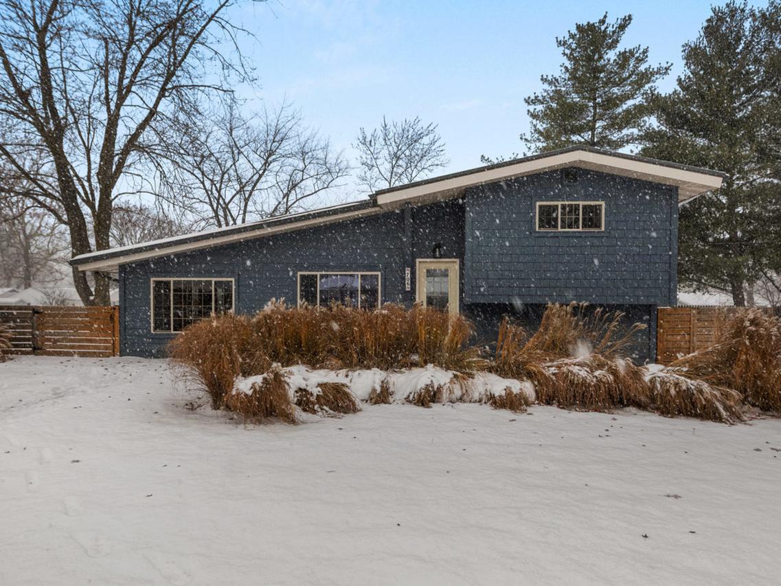 706 Madison St., Monticello, IL 61856