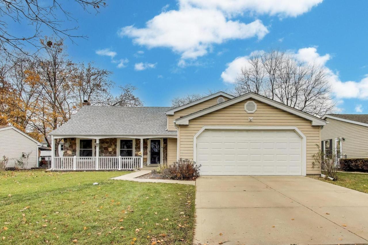 820 Saratoga Ln., Buffalo Grove, IL 60089