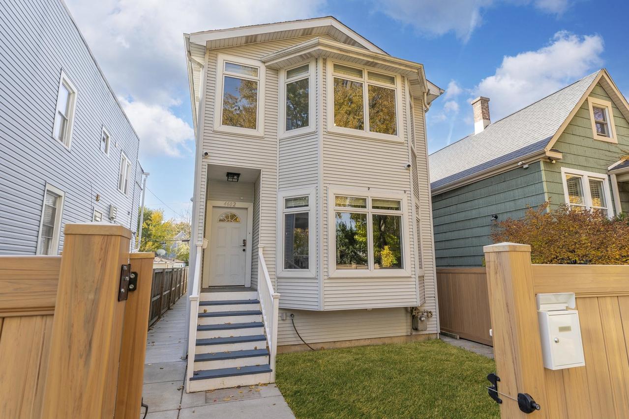 4602 N Kelso Ave., Chicago, IL 60630