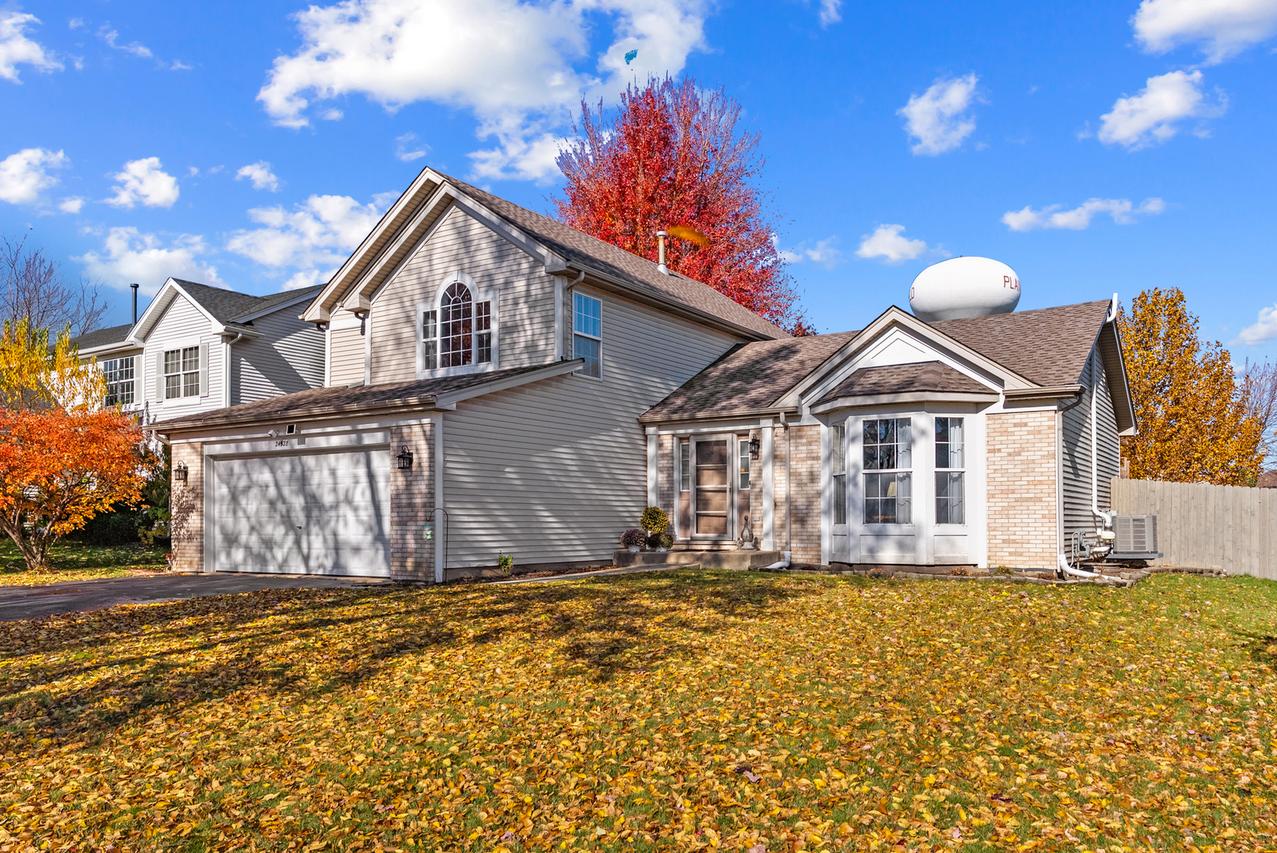 24328 Whispering Trails Dr., Plainfield, IL 60585