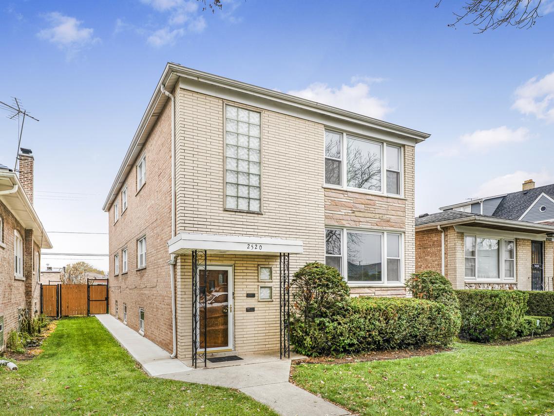 2520 N Neva Ave., Chicago, IL 60707