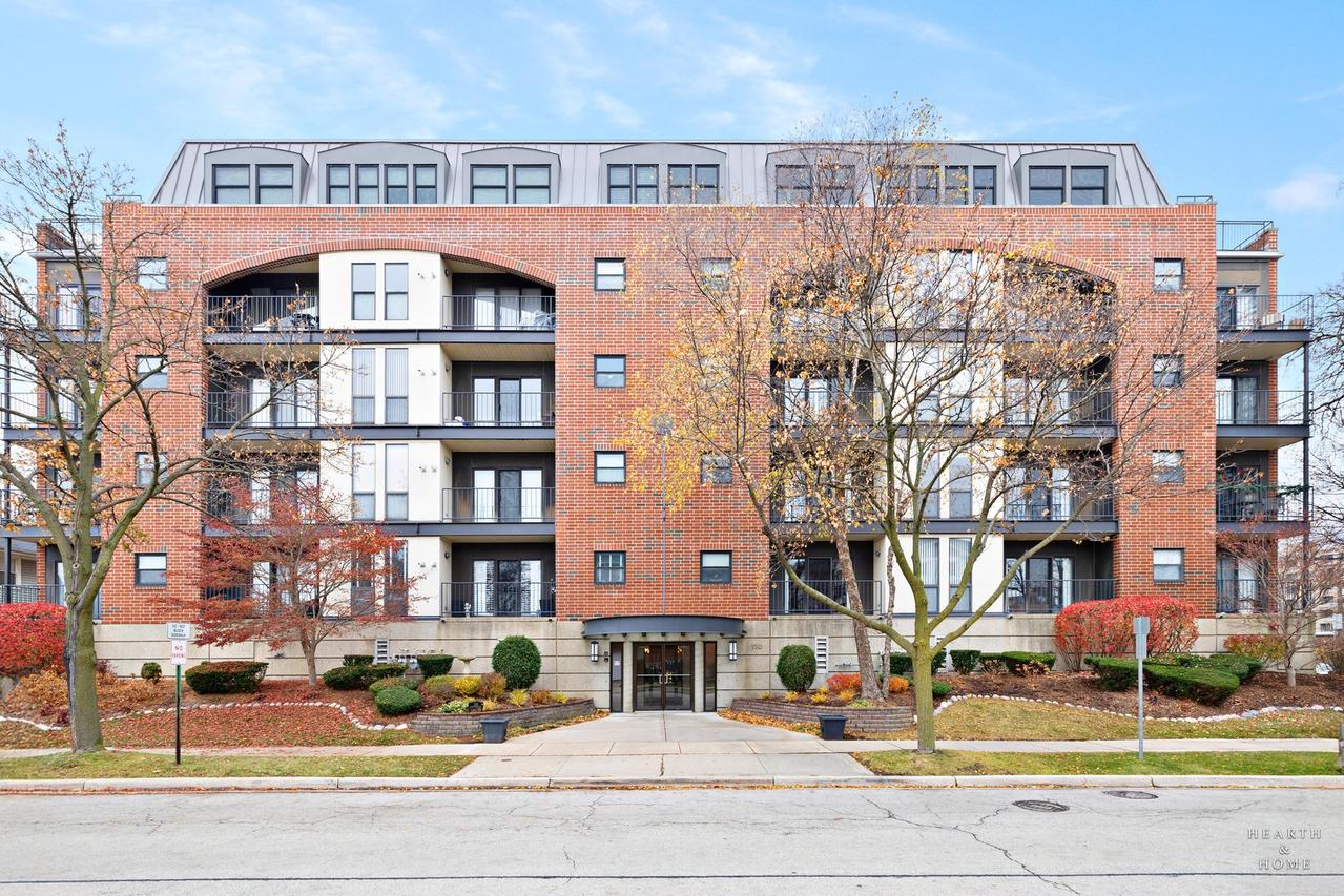 110 S Evergreen Ave. #3BS, Arlington Heights, IL 60005