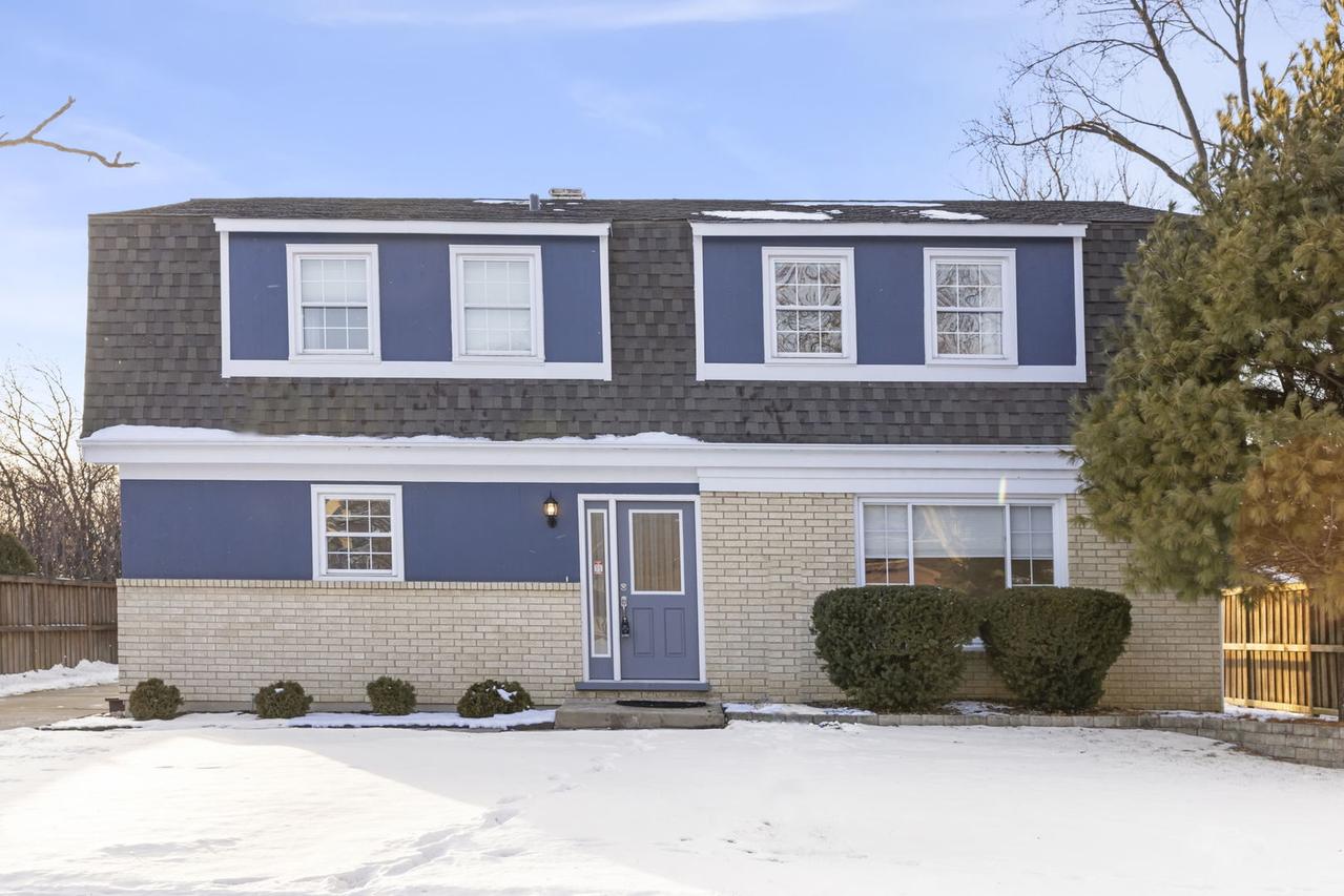 416 S Park St., Westmont, IL 60559