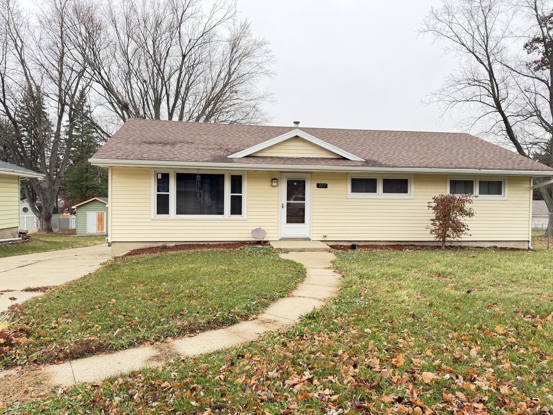 322 E 10th St., Pecatonica, IL 61063