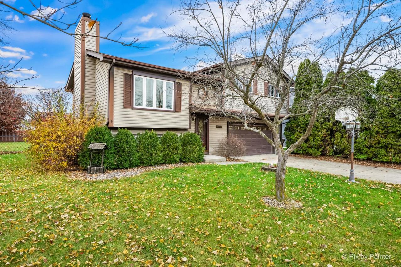 20762 S Ellen Ln., Frankfort, IL 60423