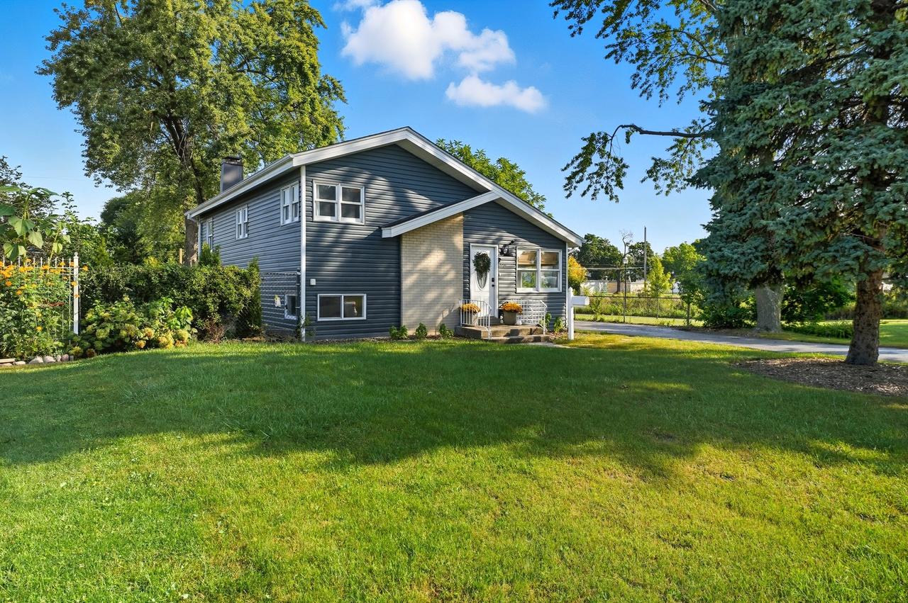 316 Victoria Dr., Northlake, IL 60164