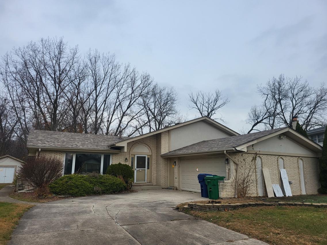 12316 Forestview Dr., Orland Park, IL 60467
