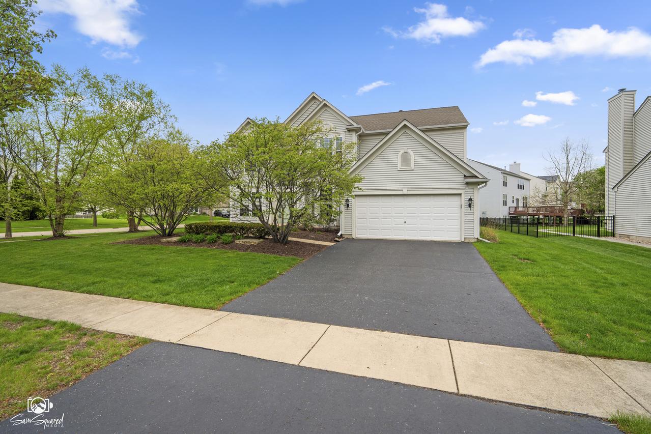 1 Firethorn Ct., Bolingbrook, IL 60490