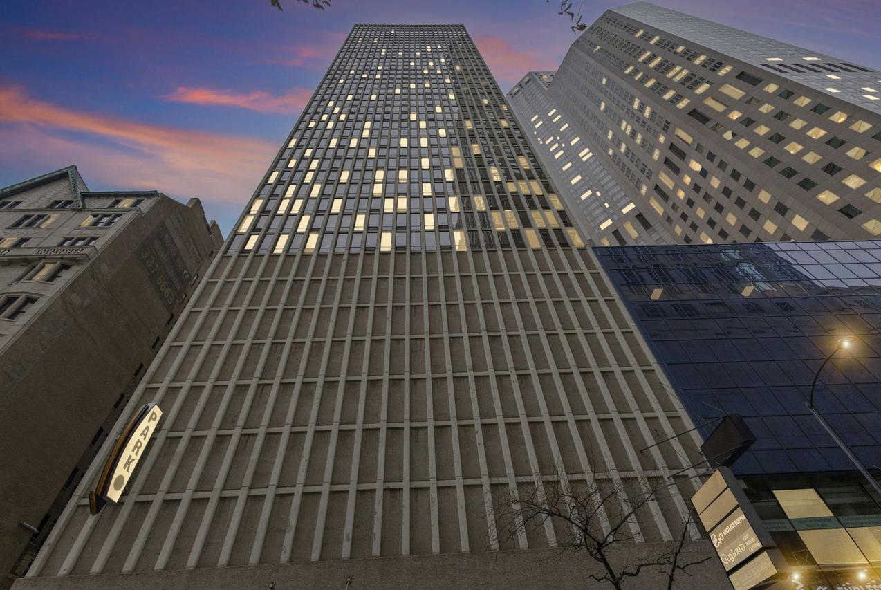 100 E Walton St. #14D, Chicago, IL 60611