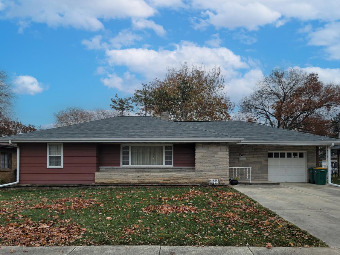 1108 Plaza Dr., Joliet, IL 60435