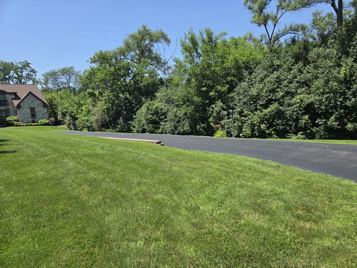 1S070 Chase Ave., Lombard, IL 60148