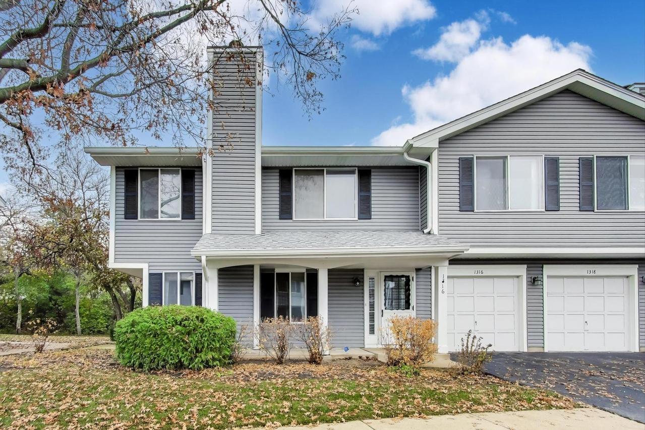 1316 Barclay Ln., Deerfield, IL 60015