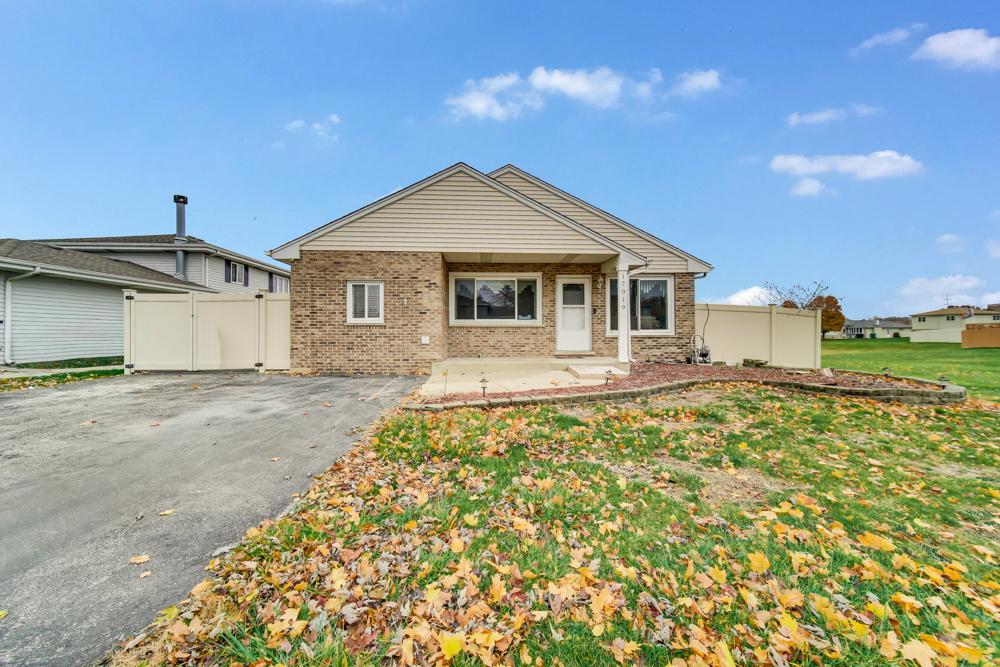 17019 Westwood Dr., Orland Hills, IL 60487