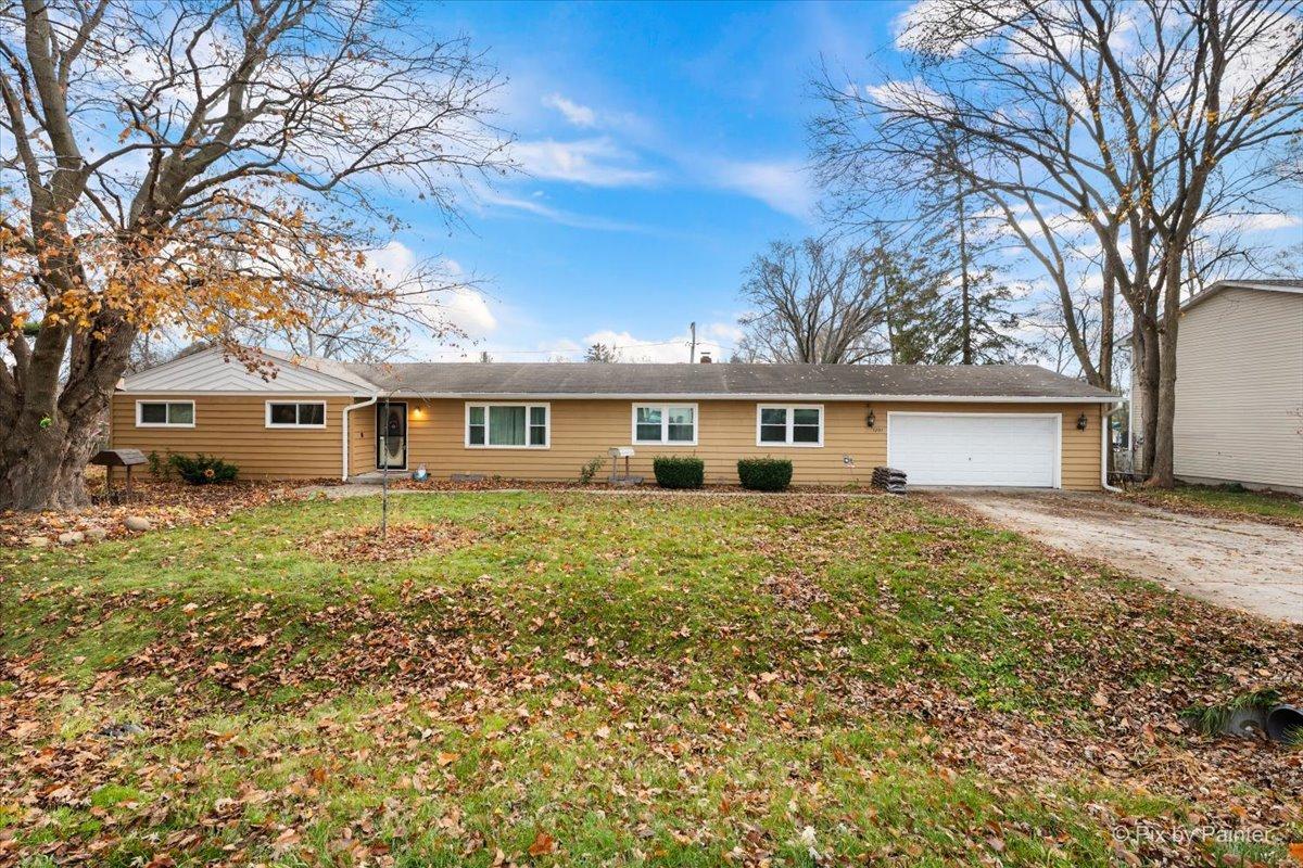 7207 Hiawatha Dr., Wonder Lake, IL 60097